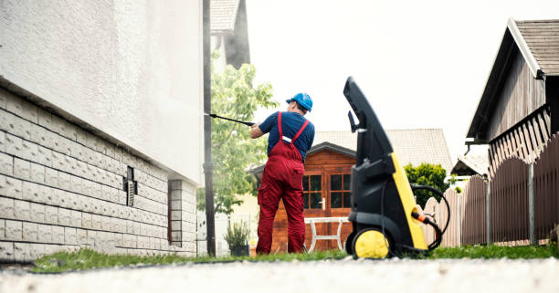 Best Pool Deck Cleaning  in North Merrick, NY